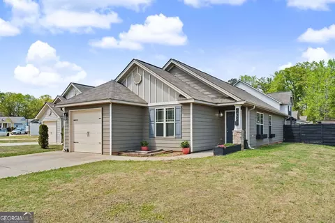 Exterior - 2362 Glebe Ct, Hampton, GA 30228 photo 3 of 7