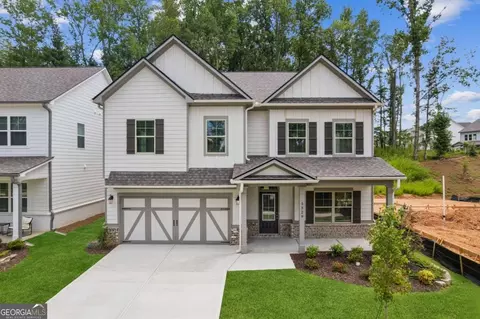 5556 Keswick Dr, Flowery Branch, GA 30542