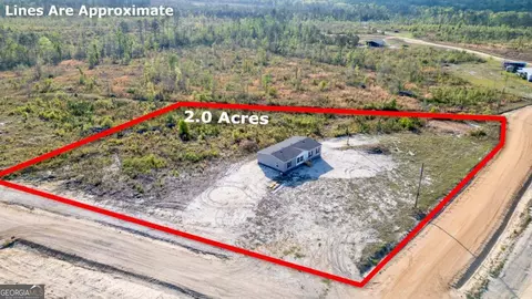 67 Longleaf Rd, Hazlehurst, GA 31539
