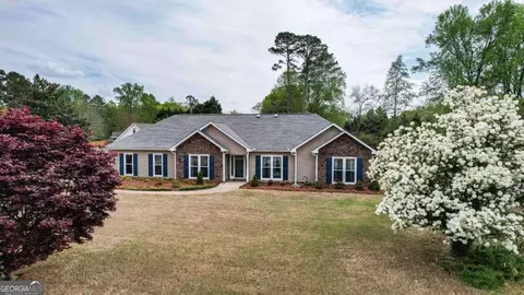 185 Crescent Dr, Newnan, GA 30265