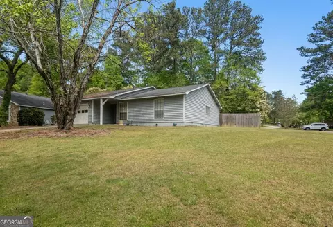 8132 Creekstone Ct, Riverdale, GA 30274