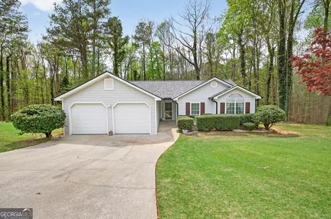 3962 Edgebrook Dr, Flowery Branch, GA 30542