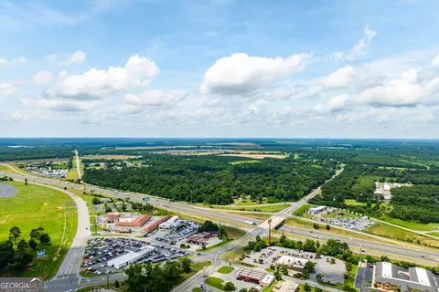 View/Area - 303 Rusty Plow Ln, Perry, GA 31069 photo 3 of 10