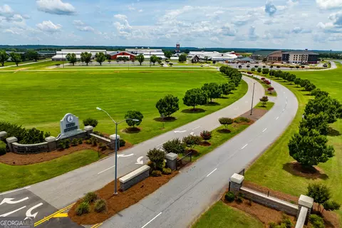 View/Area - 303 Rusty Plow Ln, Perry, GA 31069 photo 9 of 10