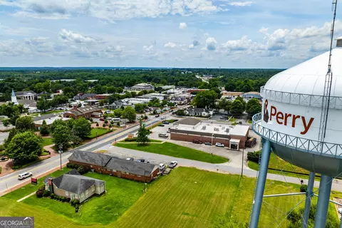 View/Area - 303 Rusty Plow Ln, Perry, GA 31069 photo 6 of 10