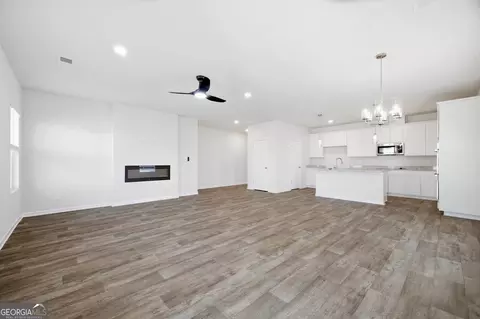 Living - 303 Rusty Plow Ln, Perry, GA 31069 photo 1 of 3