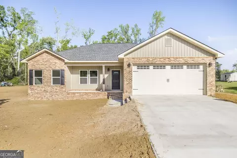 132 Long Pines Cir, East Dublin, GA 31027