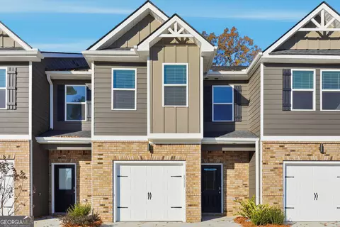 8395 Columbia Ct, Palmetto, GA 30268
