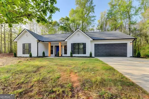 1703 Bismarck Cir, Winder, GA 30680