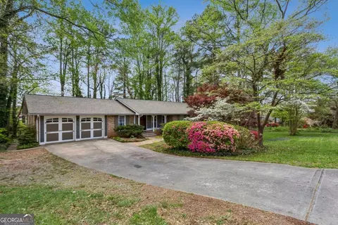 2510 Monterey Dr NE, Marietta, GA 30068