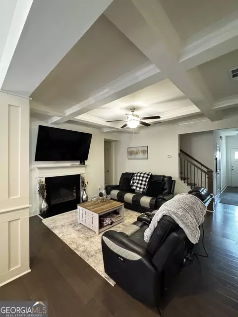 39 Auburn Valley Way, Auburn, GA 30011