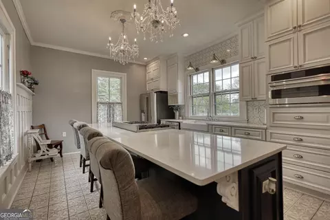 Kitchen - 172 N Second St, Madison, GA 30650 photo 2 of 12