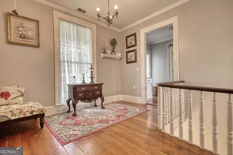 Entry Way - 172 N Second St, Madison, GA 30650 photo 4 of 4