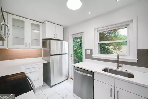 3510 Roswell Rd NW #M4, Atlanta, GA 30305