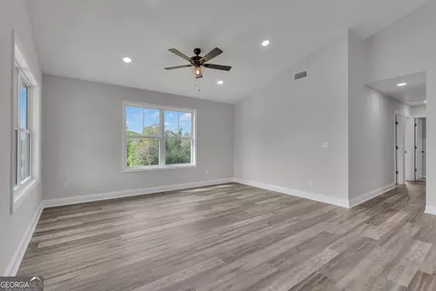 Living - 1004 Callaway Ave, Lagrange, GA 30240 photo 4 of 6