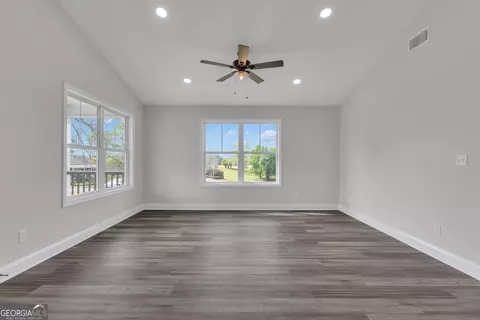 Living - 1004 Callaway Ave, Lagrange, GA 30240 photo 3 of 6