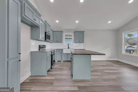 Kitchen - 1004 Callaway Ave, Lagrange, GA 30240 photo 3 of 5