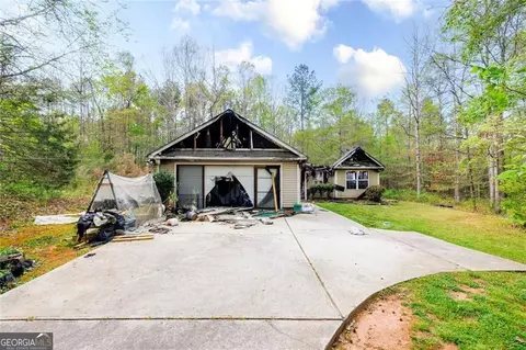 210 Whitehead Dr, Covington, GA 30016