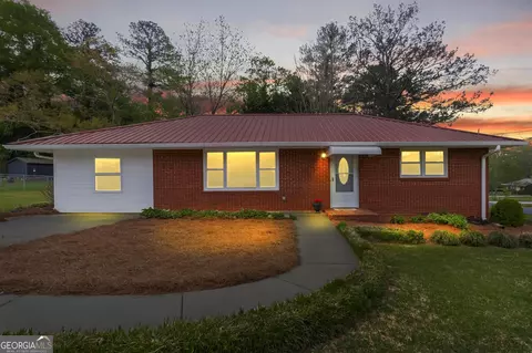 1 Pine Crest Dr, Cartersville, GA 30120
