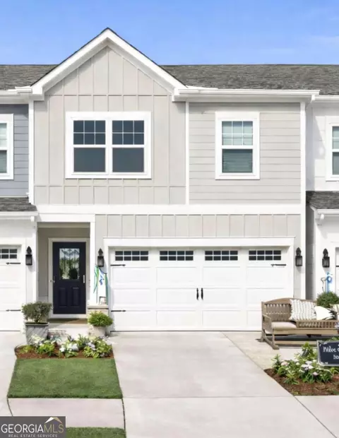 1123 Chastain Dr, Sugar Hill, GA 30518