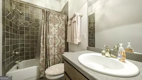 Bath - 906 Ridgeview Dr, Jasper, GA 30143 photo 7 of 7