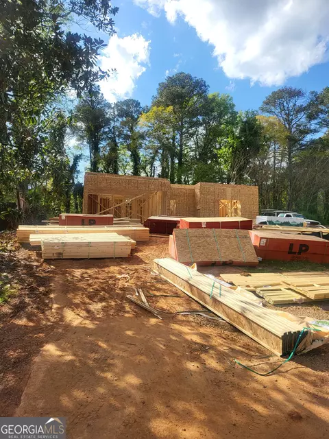 2141 Castlewood St, East Point, GA 30344