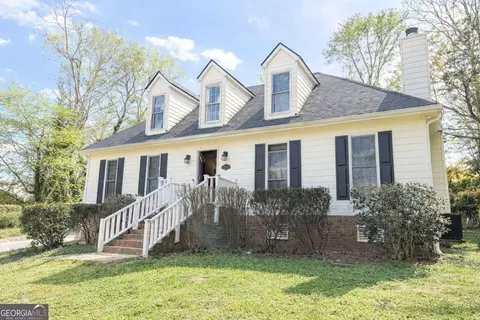 500 Clear Lake Ln, Suwanee, GA 30024