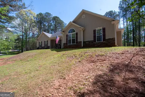 Exterior - 101 Philmont Ct, Lagrange, GA 30240 photo 8 of 9
