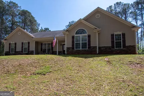 Exterior - 101 Philmont Ct, Lagrange, GA 30240 photo 2 of 9