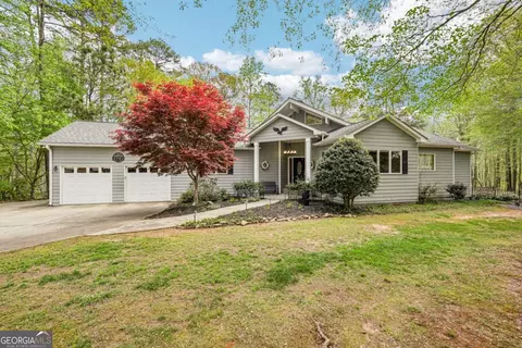 2792 Cliffview Dr SW, Lilburn, GA 30047