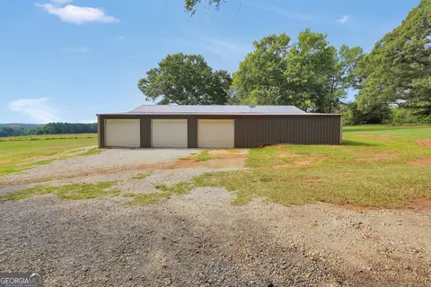 Exterior - 2186 Williamson Zebulon Rd, Williamson, GA 30292 photo 6 of 17