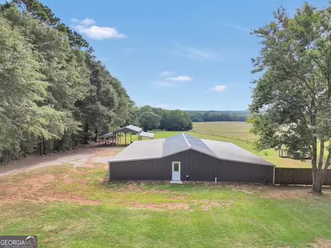 Exterior - 2186 Williamson Zebulon Rd, Williamson, GA 30292 photo 5 of 17