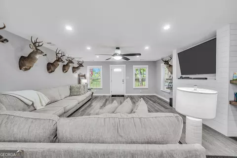 Living - 2186 Williamson Zebulon Rd, Williamson, GA 30292 photo 2 of 2