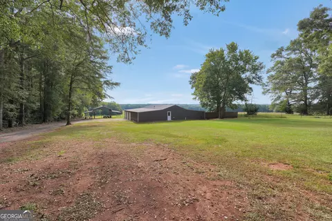 Exterior - 2186 Williamson Zebulon Rd, Williamson, GA 30292 photo 7 of 17