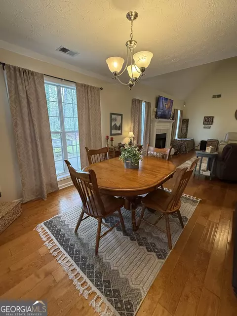 Dining - 3030 Summit Ln, Monroe, GA 30655 photo 2 of 3