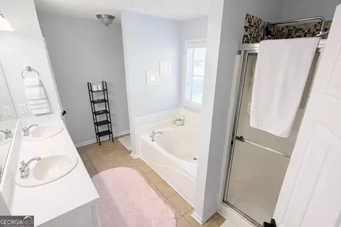 4408 Webb Meadows Dr, Loganville, GA 30052