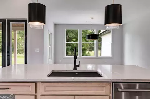 Kitchen - 728 Lake Circle Rd, Buchanan, GA 30113 photo 4 of 4