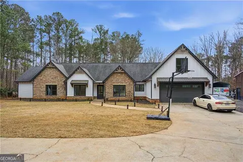 635 Colbert Rd, Dallas, GA 30132