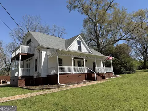 21 Smith St, Grantville, GA 30220