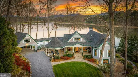 216 Burnell Ln, Blairsville, GA 30512