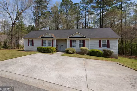 1957 Karen Cir, Milledgeville, GA 31061