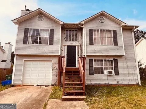 5891 Crescent Ridge Ct, Lithonia, GA 30058
