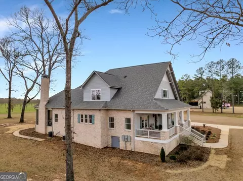 Exterior - 117 Pine Bough Trl, Perry, GA 31069 photo 4 of 22