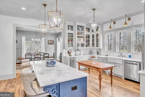 Kitchen - 117 Pine Bough Trl, Perry, GA 31069 photo 4 of 5