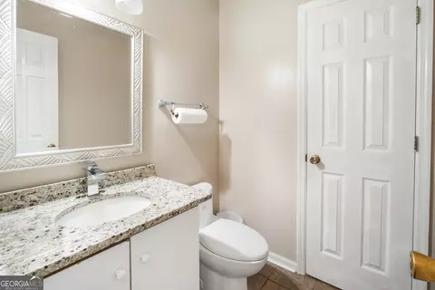 Bath - 385 Buckingham Ter, Athens, GA 30607 photo 4 of 4