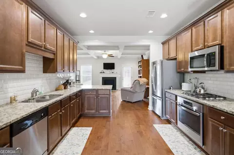 Kitchen - 2693 Madison Mae Ln, Grayson, GA 30017 photo 2 of 3