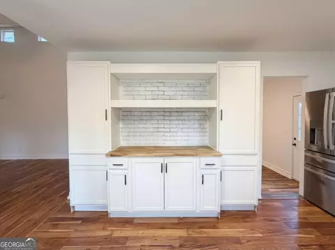 Kitchen - 85 Hidden Forest Rd, Covington, GA 30014 photo 6 of 6