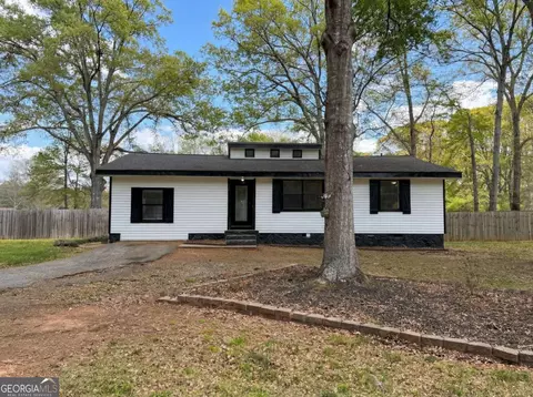 Exterior - 85 Hidden Forest Rd, Covington, GA 30014 photo 3 of 6