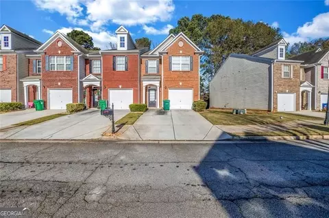 1246 Adcox Sq, Stone Mountain, GA 30088