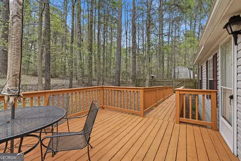 Exterior - 2533 Mcfarlin Bridge Rd, Carnesville, GA 30521 photo 6 of 8